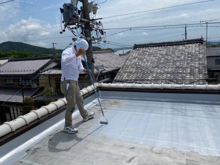 防水シート　床面　上塗り施工写真